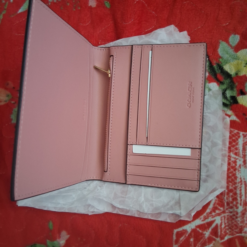 Coach Pink Signature Card & Key Holder - Picture 2 of 3